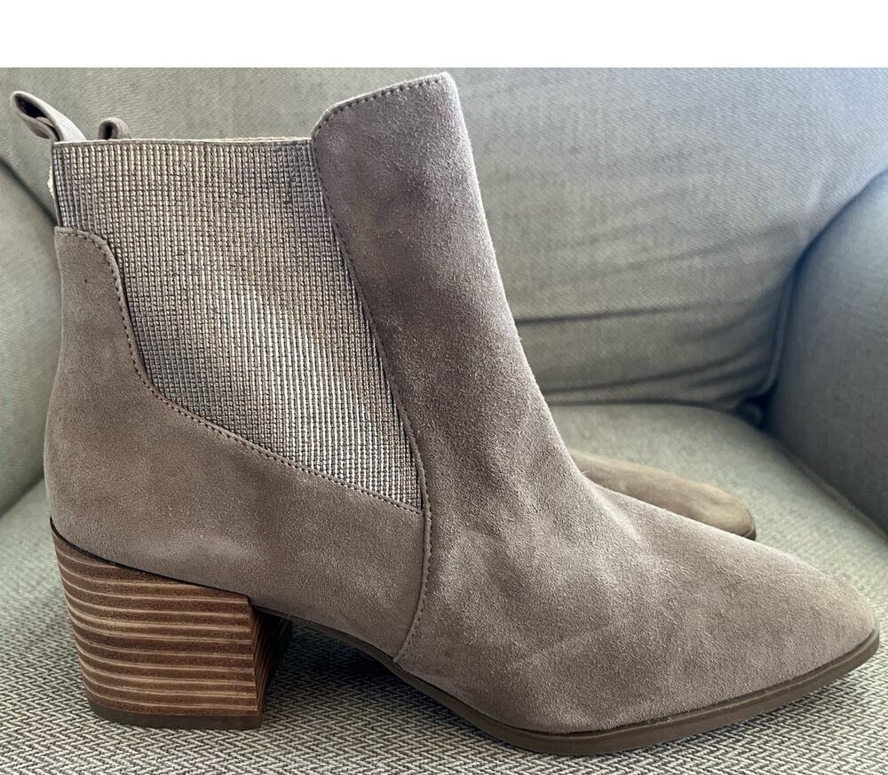 Anne Klein Women's Parson Chelsea Boots Taupe Suede Ankle Booties 8M Block Heel